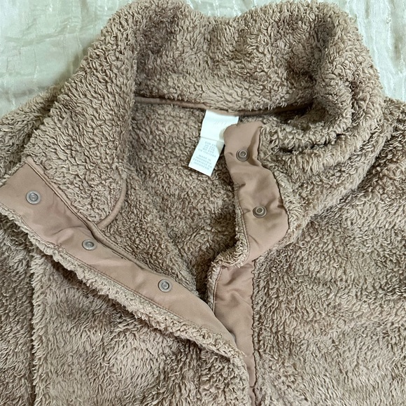 Teddy Sweater - Picture 4 of 4